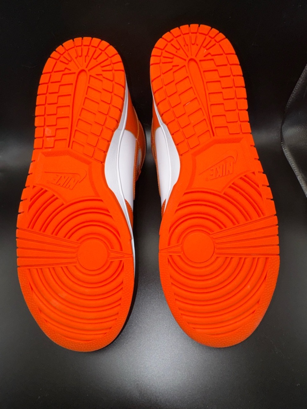 Nike Dunk Low Syracuse Orange Blaze DD1399-101 Men’s 10.5🔥 worn twice - Picture 6 of 16
